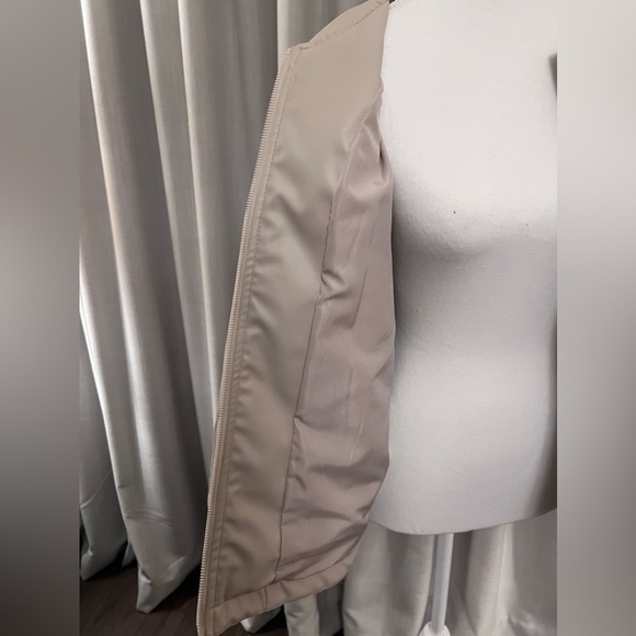 Zara faux leather puffa jacket in size medium! - Picture 2 of 6